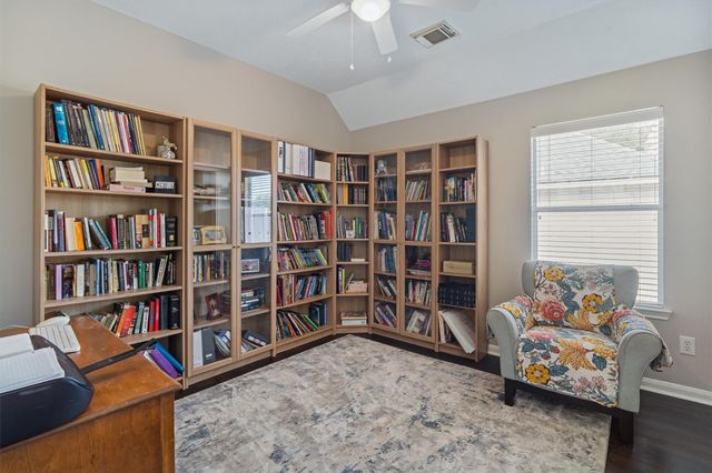 4512 Waverly Canyon Lane, League City, TX 77573