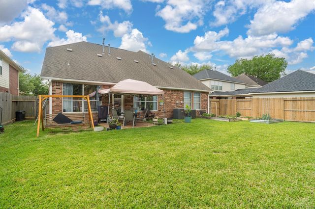 4512 Waverly Canyon Lane, League City, TX 77573