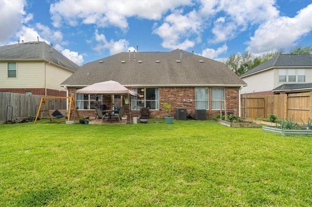 4512 Waverly Canyon Lane, League City, TX 77573