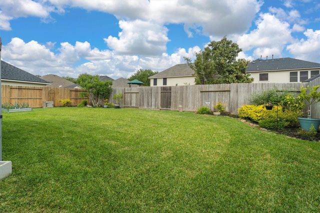 4512 Waverly Canyon Lane, League City, TX 77573