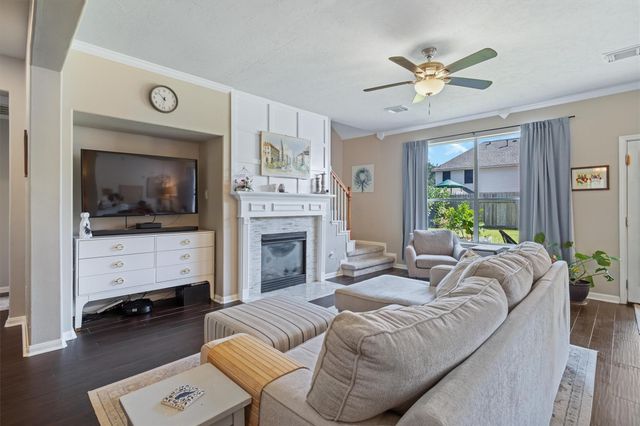 4512 Waverly Canyon Lane, League City, TX 77573