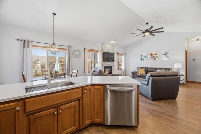 N9581 HARTFORD LANE, Appleton, WI 54915