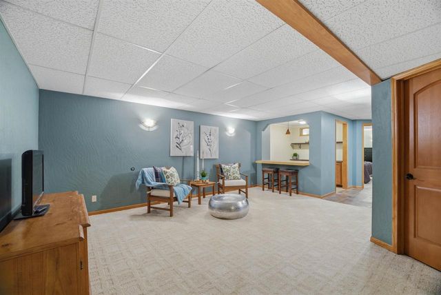 N9581 HARTFORD LANE, Appleton, WI 54915