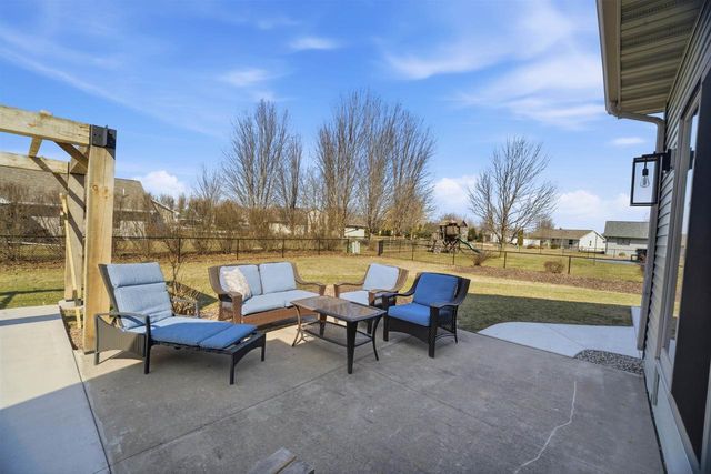 N9581 HARTFORD LANE, Appleton, WI 54915