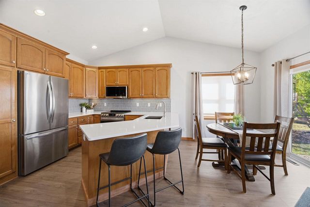 N9581 HARTFORD LANE, Appleton, WI 54915