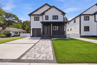 24 Surrey Lane, Valley Stream, NY 11580