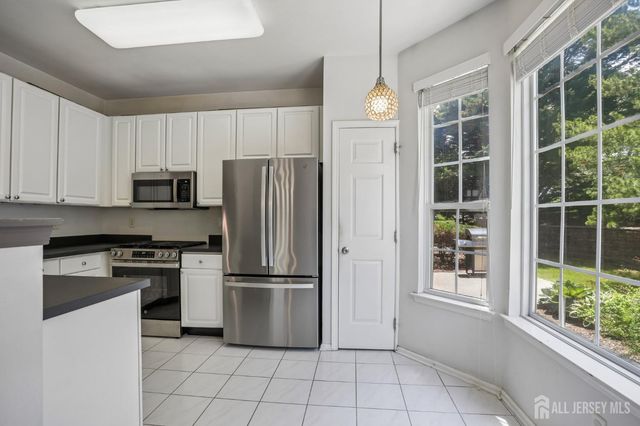 5 Schlottfeld Lane, Parlin, NJ 08859