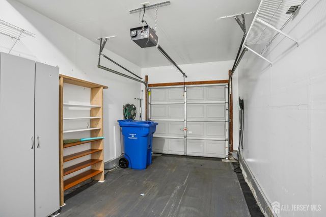5 Schlottfeld Lane, Parlin, NJ 08859