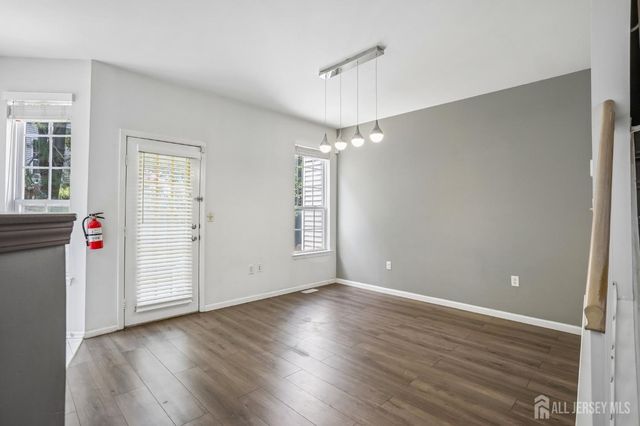 5 Schlottfeld Lane, Parlin, NJ 08859