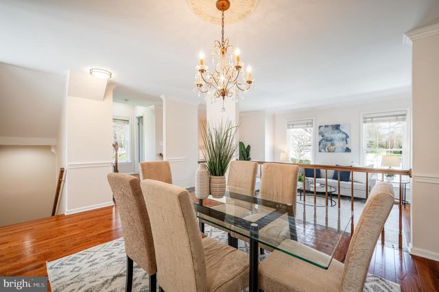 9433 WILLIAM KIRK LN, Burke, VA 22015