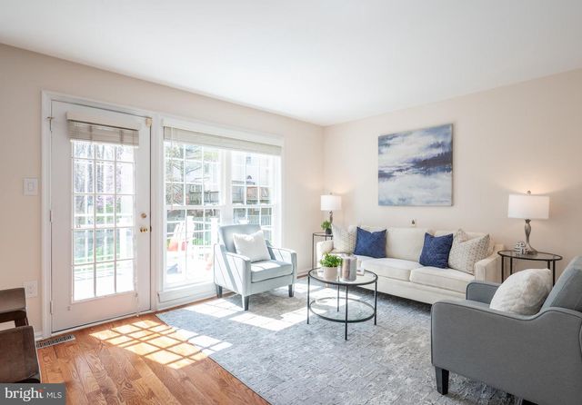 9433 WILLIAM KIRK LN, Burke, VA 22015