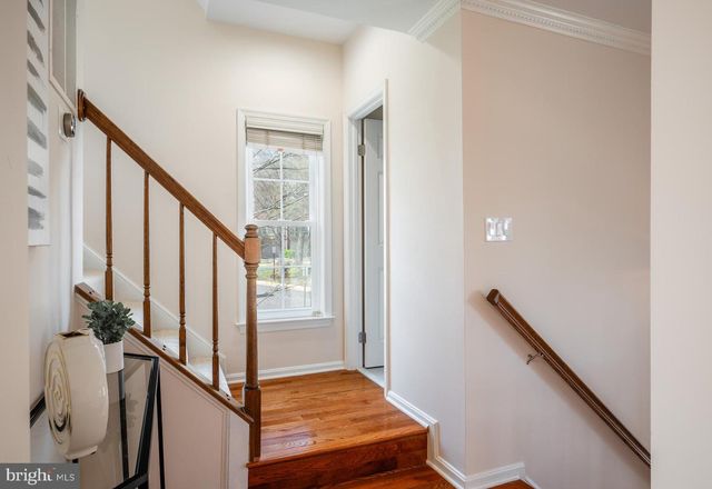 9433 WILLIAM KIRK LN, Burke, VA 22015