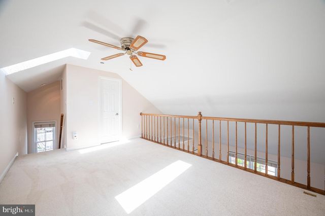 9433 WILLIAM KIRK LN, Burke, VA 22015