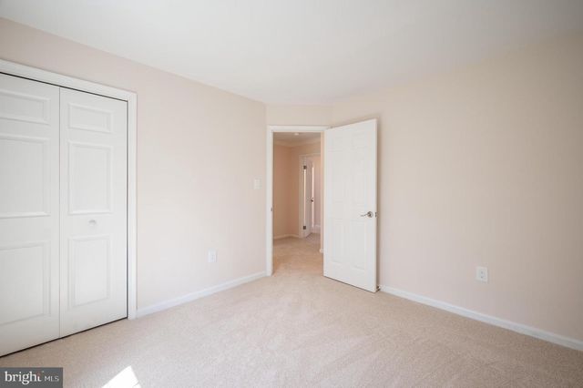 9433 WILLIAM KIRK LN, Burke, VA 22015