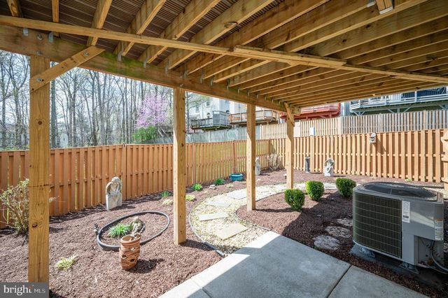 9433 WILLIAM KIRK LN, Burke, VA 22015