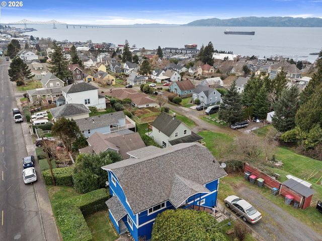 3496 Harrison Ave, Astoria, OR 97103