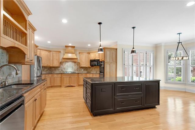 4711 Talleybrook Drive NW, Kennesaw, GA 30152