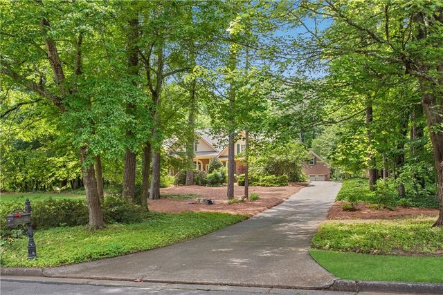 4711 Talleybrook Drive NW, Kennesaw, GA 30152