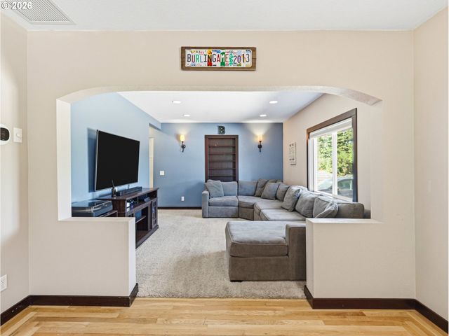 4724 Se THIESSEN Rd, Milwaukie, OR 97267