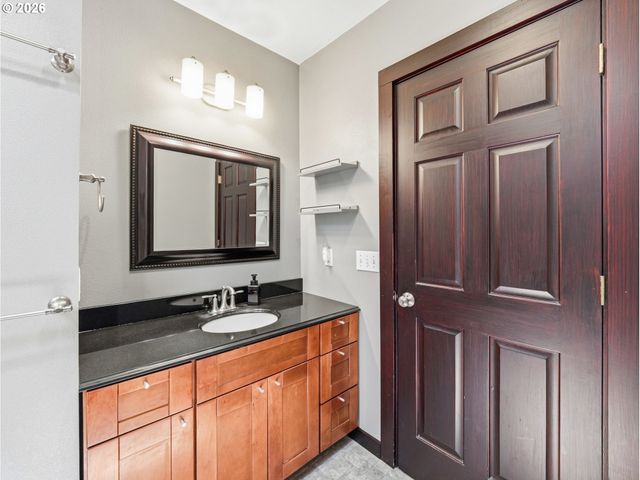 4724 Se THIESSEN Rd, Milwaukie, OR 97267