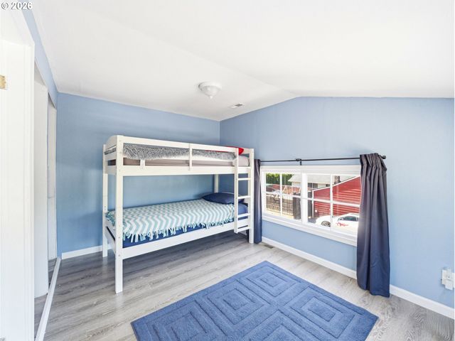4724 Se THIESSEN Rd, Milwaukie, OR 97267