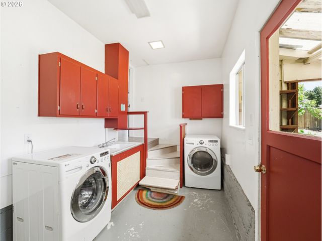 4724 Se THIESSEN Rd, Milwaukie, OR 97267