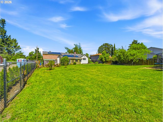 4724 Se THIESSEN Rd, Milwaukie, OR 97267
