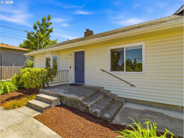 4724 Se THIESSEN Rd, Milwaukie, OR 97267