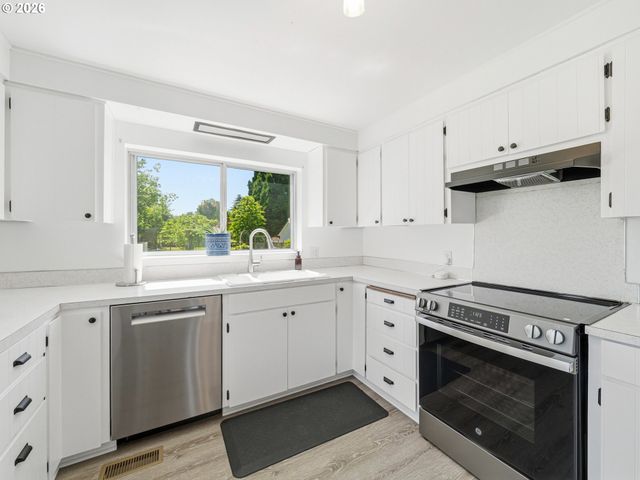 4724 Se THIESSEN Rd, Milwaukie, OR 97267