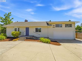 4724 Se THIESSEN Rd, Milwaukie, OR 97267