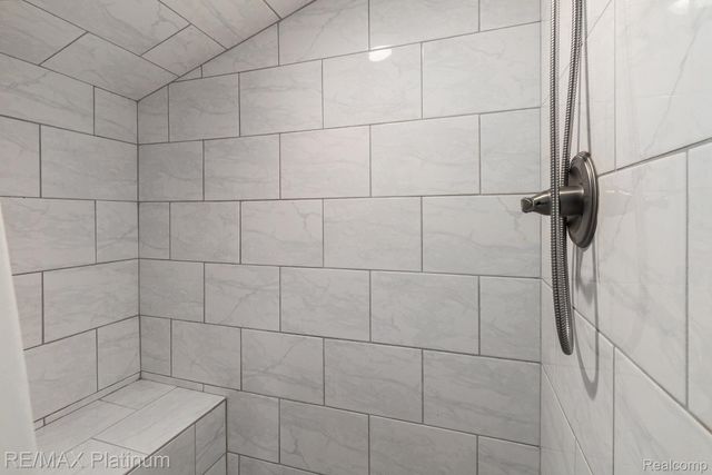 4653 Webberdale Drive S, Rose Township, MI 48442