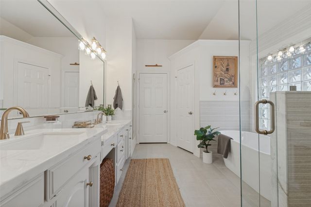 1500 Forest Meadows Court, Bedford, TX 76021