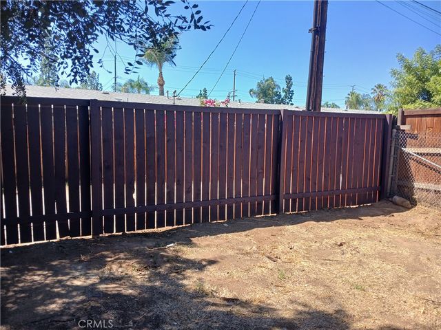 701 11TH STREET, Redlands, CA 92374