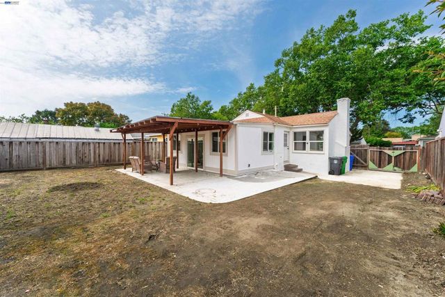 666 Via Pacheco, San Lorenzo, CA 94580