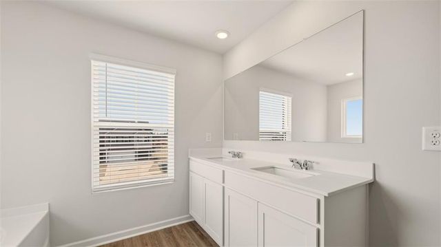 817 Pelham Way, Locust Grove, GA 30248
