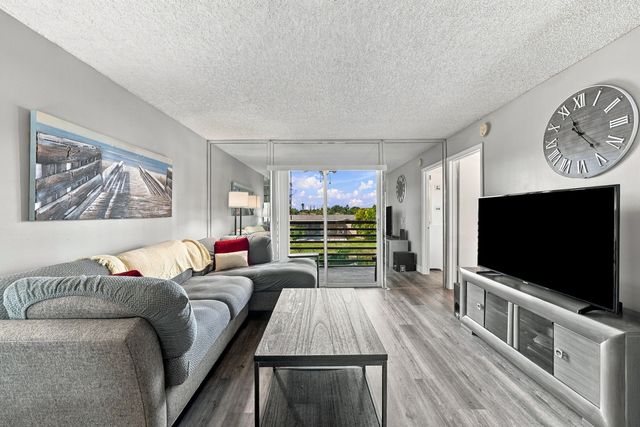 2635 NW 104th Avenue 206, Sunrise, FL 33322