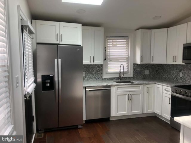 5715 CLAY ST NE, Washington, DC 20019