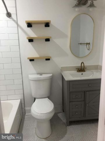 5715 CLAY ST NE, Washington, DC 20019