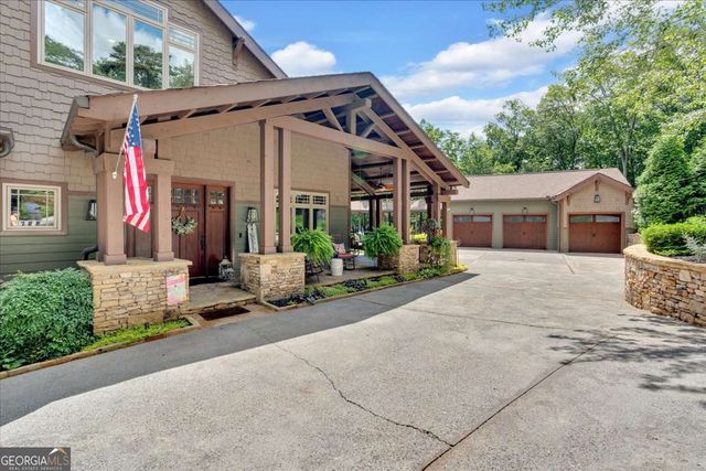 52 Waterside Drive SE, Cartersville, GA 30121