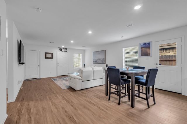 4154 Saltillo Lakes Drive, Baytown, TX 77521