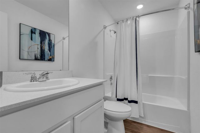 4154 Saltillo Lakes Drive, Baytown, TX 77521