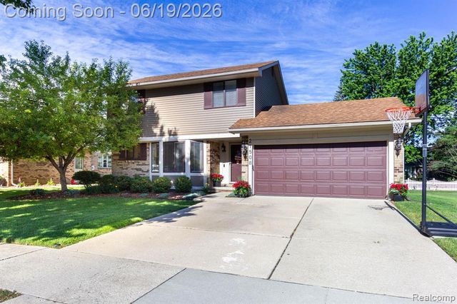 21508 Hall Road, Trenton, MI 48183