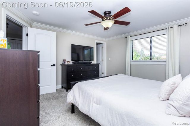 21508 Hall Road, Trenton, MI 48183