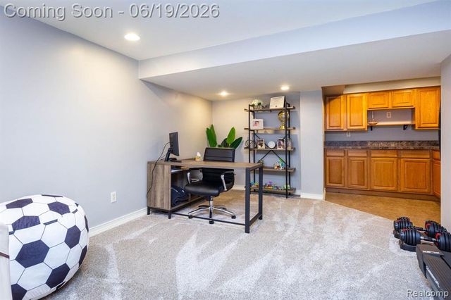 21508 Hall Road, Trenton, MI 48183