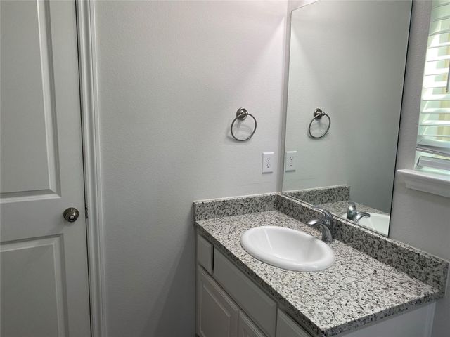 507 W Walker Street 509, Denison, TX 75020