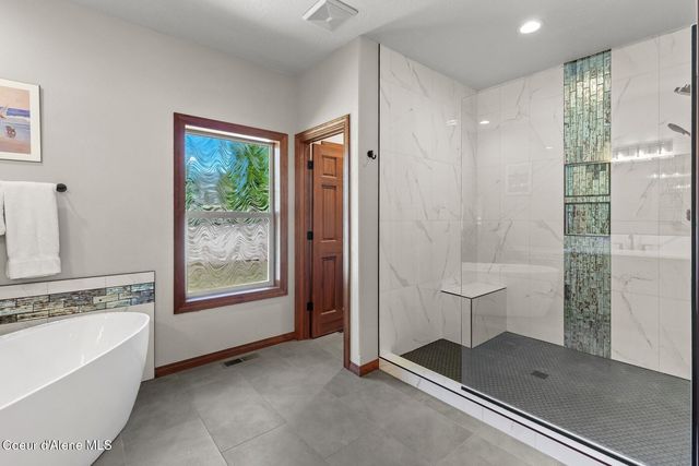 11432 N Cattle Dr, Hayden, ID 83835