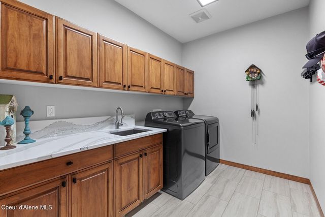 11432 N Cattle Dr, Hayden, ID 83835