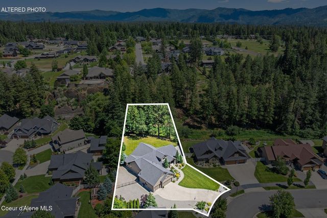 11432 N Cattle Dr, Hayden, ID 83835