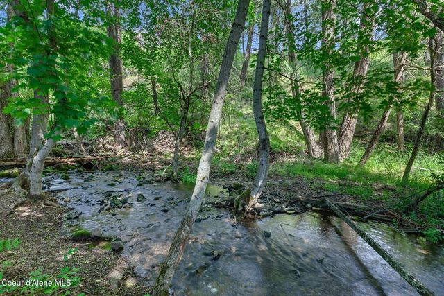 11432 N Cattle Dr, Hayden, ID 83835