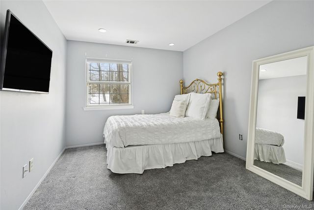 137 Woodlake Drive W, Woodbury, NY 11797